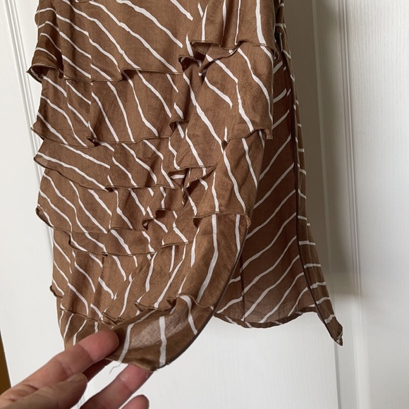 ANN TAYLOR sz 8 ruffled tank, side zipper - Picture 3 of 5